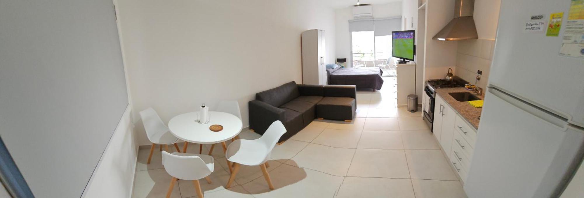 Apartment Monoambiente Con Cochera Cubierta A 300m Del Hospital Espanol Y 15 Cuadras Del Estadio Unico *