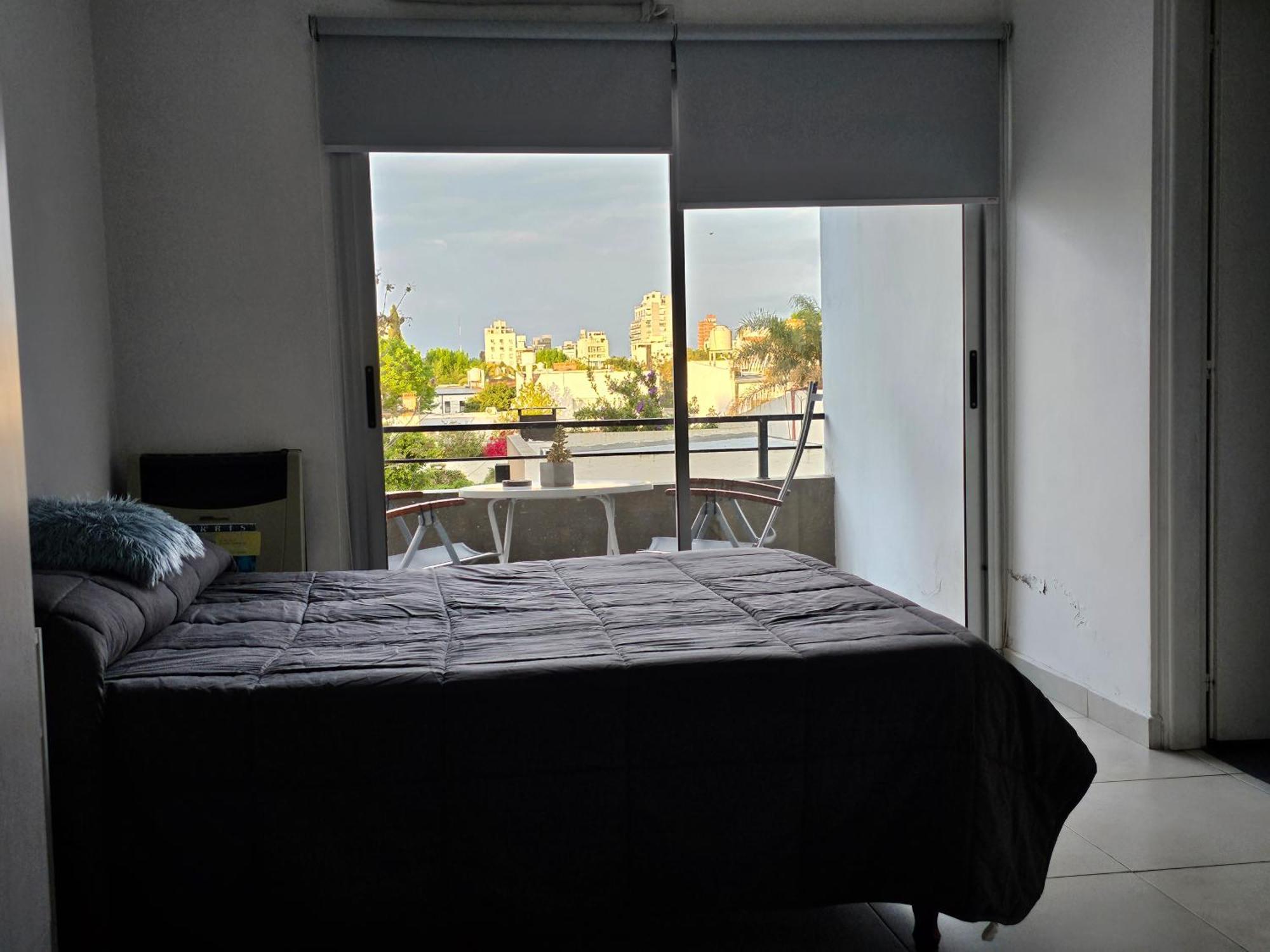 Monoambiente Con Cochera Cubierta A 300m Del Hospital Espanol Y 15 Cuadras Del Estadio Unico Apartamento *